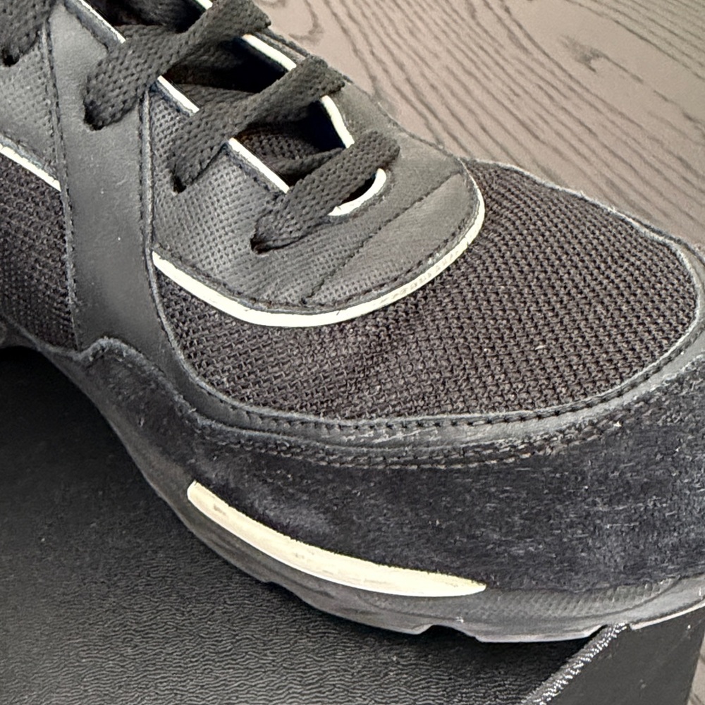 CHANEL sneakers - Picture 8 of 10